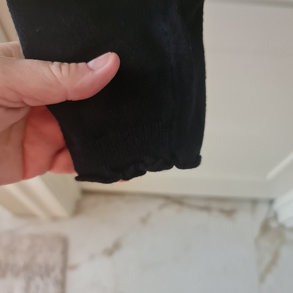 Cyrus Front Detail Crew Neck L/S Ribbed Ruffled Cuff Neck & Bottom Black Size L - Picture 5 of 5